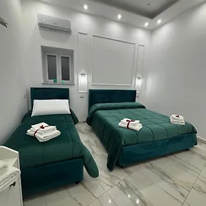 https://marghe-luxury-home.hotels-amalfi.com